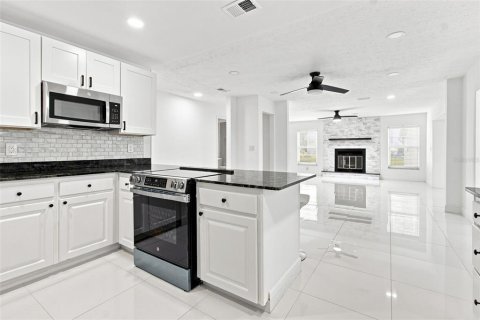 House in Lutz, Florida 3 bedrooms, 162.02 sq.m. № 2299532 - photo 22