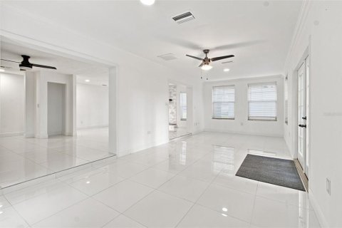 House in Lutz, Florida 3 bedrooms, 162.02 sq.m. № 2299532 - photo 27
