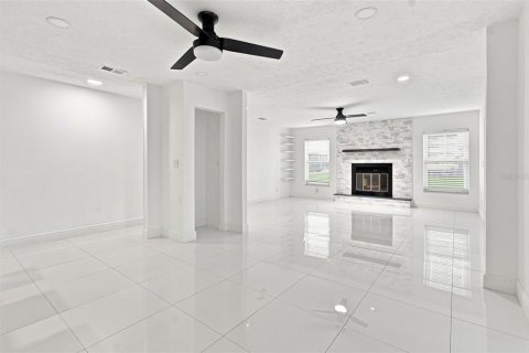 House in Lutz, Florida 3 bedrooms, 162.02 sq.m. № 2299532 - photo 25