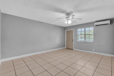 Apartment in Fort Lauderdale, Florida 1 bedroom, 60.39 sq.m. № 2251022 - photo 4