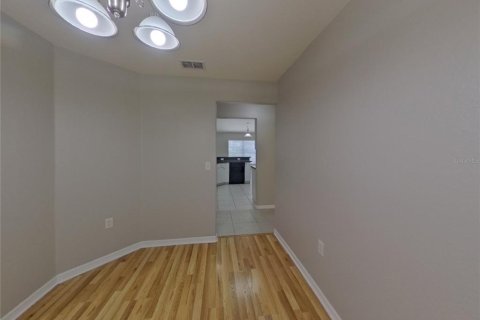 Casa en alquiler en Spring Hill, Florida, 3 dormitorios, 172.43 m2 № 1912686 - foto 3