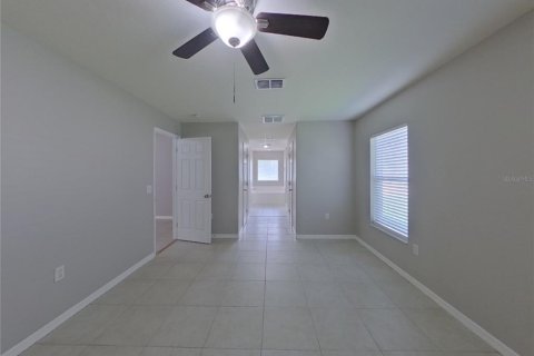 Villa ou maison à louer à Spring Hill, Floride: 3 chambres, 172.43 m2 № 1912686 - photo 6