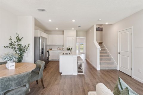 Touwnhouse à vendre à Kissimmee, Floride: 3 chambres, 138.33 m2 № 2207280 - photo 5