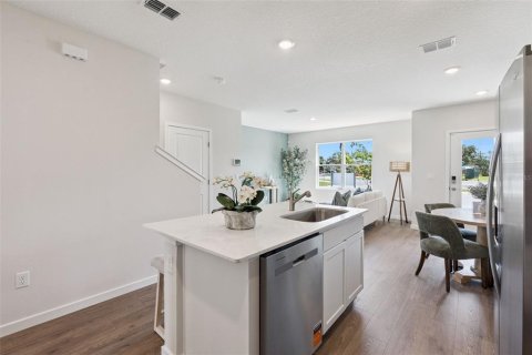 Touwnhouse à vendre à Kissimmee, Floride: 3 chambres, 138.33 m2 № 2207280 - photo 6