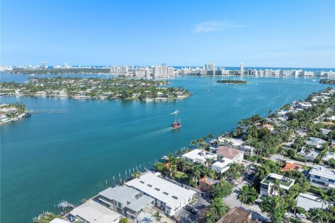 Condominio en venta en Miami Beach, Florida, 1 dormitorio, 57.6 m2 № 1715130 - foto 14