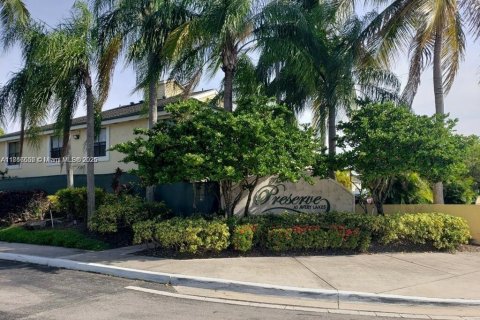 Copropriété à vendre à Sunrise, Floride: 1 chambre, 58.53 m2 № 1979473 - photo 2