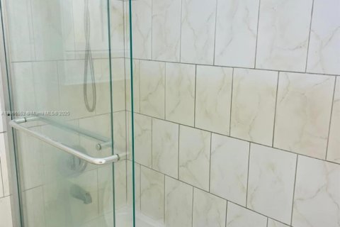 Copropriété à vendre à Sunrise, Floride: 1 chambre, 58.53 m2 № 1979473 - photo 13