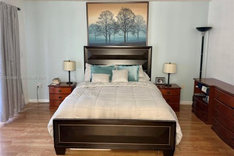 Condo in Miami, Florida, 3 bedrooms  № 2076475 - photo 16