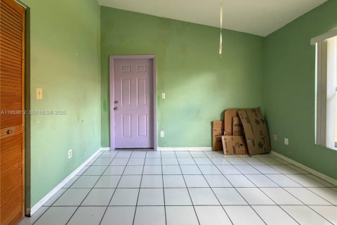 House in Miami, Florida 3 bedrooms, 131.74 sq.m. № 2009244 - photo 23