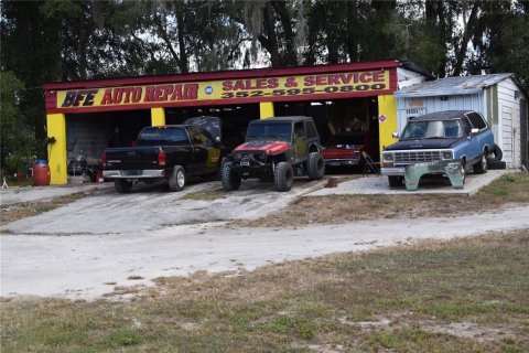 Commercial property in Citra, Florida 284.47 sq.m. № 826038 - photo 1