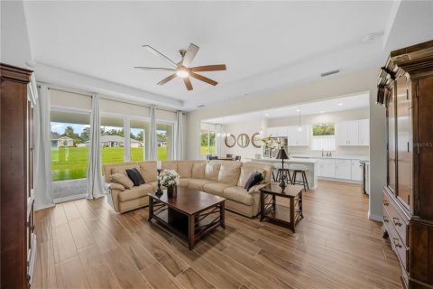 House in Ocala, Florida 3 bedrooms, 190.73 sq.m. № 2296756 - photo 24