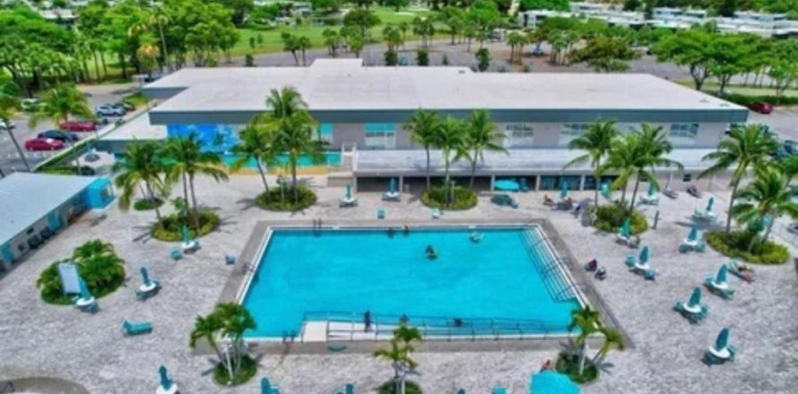 Condo in Delray Beach, Florida, 1 bedroom № 759855