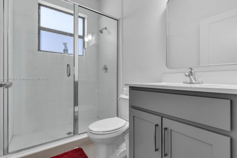 Купить виллу или дом в Хомстед, Флорида 4 спальни, 193.98м2, № 1955553 - фото 9