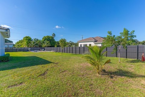 Купить виллу или дом в Хомстед, Флорида 4 спальни, 193.98м2, № 1955553 - фото 24