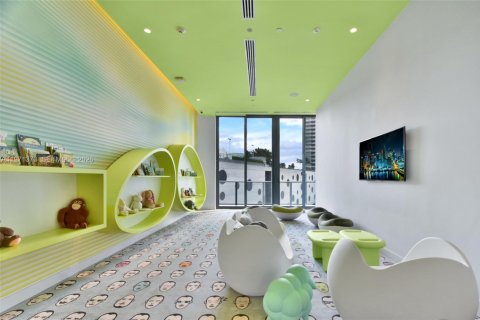 Condo in Miami, Florida, 1 bedroom  № 2052901 - photo 24