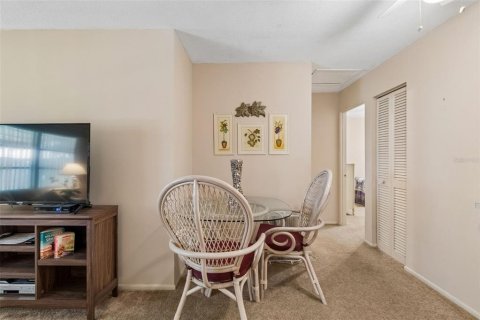 House in Bradenton, Florida 2 bedrooms, 75.81 sq.m. № 2103482 - photo 14