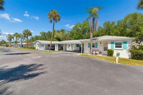 House in Bradenton, Florida 2 bedrooms, 75.81 sq.m. № 2103482 - photo 5