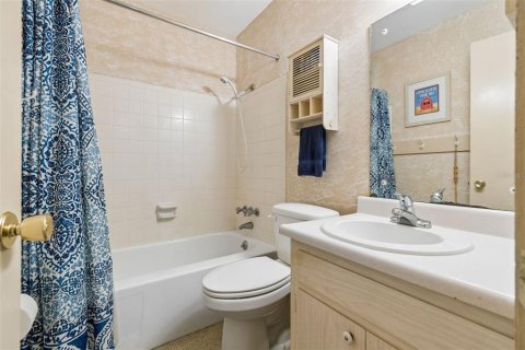 House in Bradenton, Florida 2 bedrooms, 75.81 sq.m. № 2103482 - photo 19