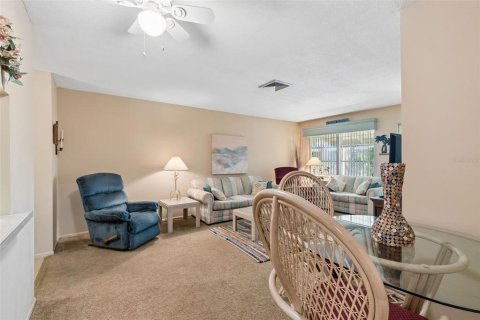 House in Bradenton, Florida 2 bedrooms, 75.81 sq.m. № 2103482 - photo 15