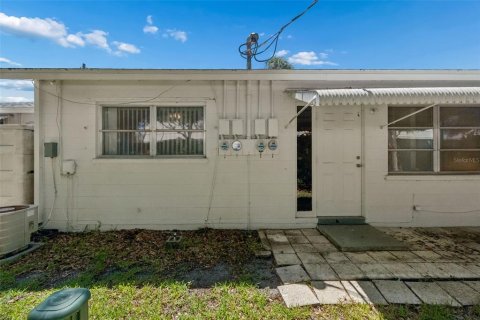 House in Bradenton, Florida 2 bedrooms, 75.81 sq.m. № 2103482 - photo 26