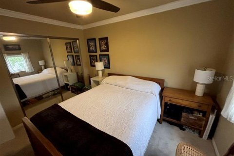 Townhouse in Tampa, Florida 2 bedrooms, 120.4 sq.m. № 2239725 - photo 6