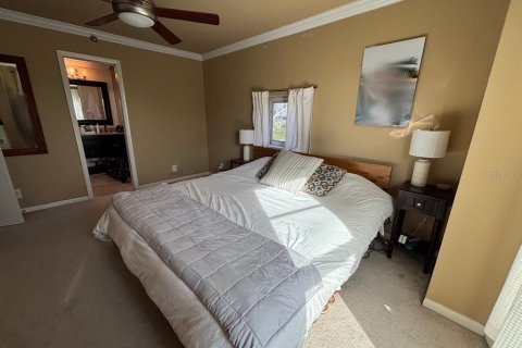 Townhouse in Tampa, Florida 2 bedrooms, 120.4 sq.m. № 2239725 - photo 8