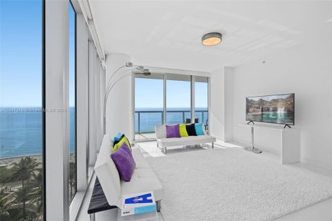 Copropriété à vendre à Miami Beach, Floride: 2 chambres, 128.86 m2 № 2013505 - photo 9