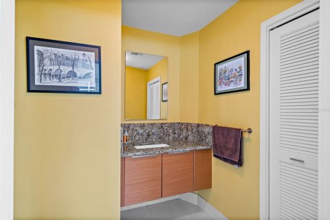 Copropriété à louer à Saint Petersburg, Floride: 1 chambre, 113.81 m2 № 2396923 - photo 7