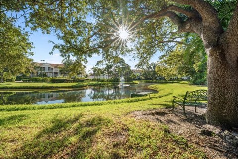 Copropriété à vendre à Sarasota, Floride: 2 chambres, 113.71 m2 № 2385866 - photo 23