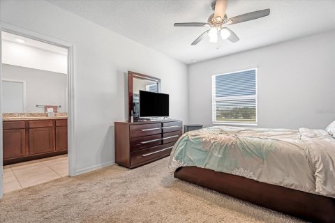 Townhouse in Davenport, Florida 3 bedrooms, 163.32 sq.m. № 1906371 - photo 27