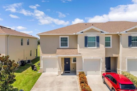 Townhouse in Davenport, Florida 3 bedrooms, 163.32 sq.m. № 1906371 - photo 2