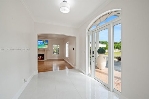 Casa en alquiler en Pinecrest, Florida, 6 dormitorios, 544.04 m2 № 1968501 - foto 3