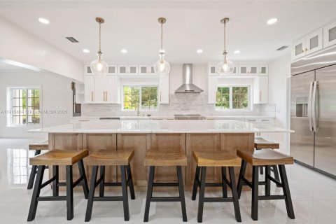 Casa en alquiler en Pinecrest, Florida, 6 dormitorios, 544.04 m2 № 1968501 - foto 8