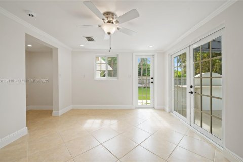 Casa en alquiler en Pinecrest, Florida, 6 dormitorios, 544.04 m2 № 1968501 - foto 14
