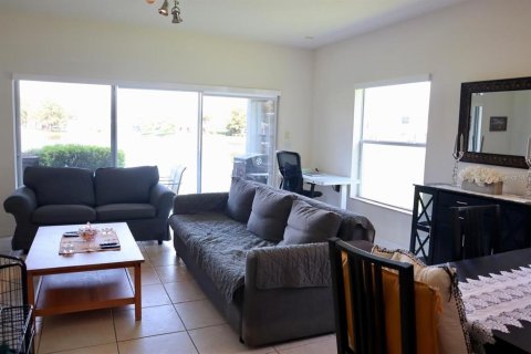 Townhouse in Orlando, Florida 3 bedrooms, 136.75 sq.m. № 2097561 - photo 3