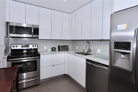 Купить кондоминиум в Авентура, Флорида 2 спальни, 121.98м2, № 1739285 - фото 6
