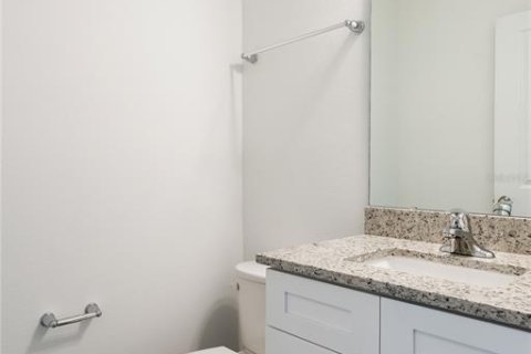 House in Orlando, Florida 4 bedrooms, 135.45 sq.m. № 2202104 - photo 12