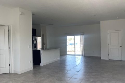 Villa ou maison à louer à Poinciana, Floride: 3 chambres, 144.93 m2 № 2119313 - photo 2