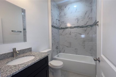 Villa ou maison à louer à Poinciana, Floride: 3 chambres, 144.93 m2 № 2119313 - photo 12