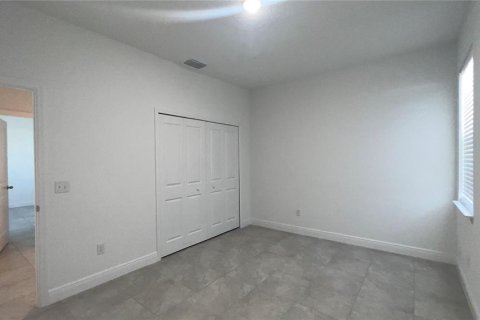 Villa ou maison à louer à Poinciana, Floride: 3 chambres, 144.93 m2 № 2119313 - photo 11