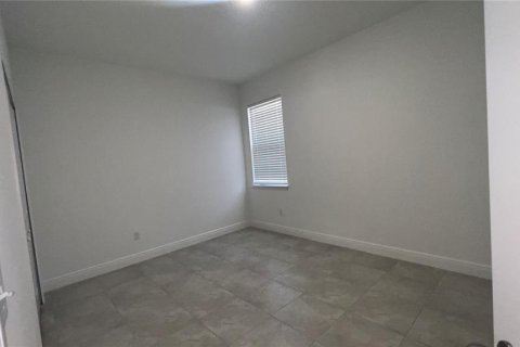 Villa ou maison à louer à Poinciana, Floride: 3 chambres, 144.93 m2 № 2119313 - photo 17