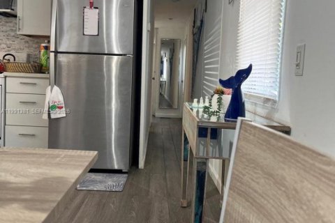 House in Key Largo, Florida 3 bedrooms № 2052510 - photo 25