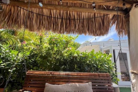 House in Key Largo, Florida 3 bedrooms № 2052510 - photo 4