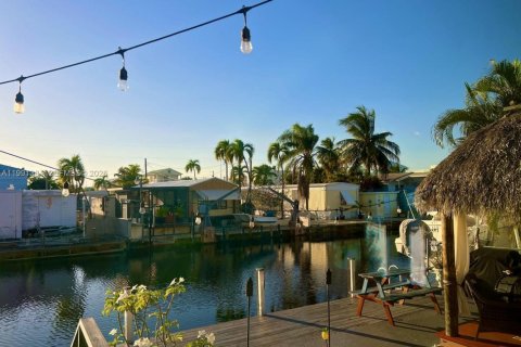 House in Key Largo, Florida 3 bedrooms № 2052510 - photo 3