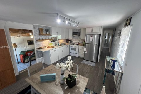 House in Key Largo, Florida 3 bedrooms № 2052510 - photo 24