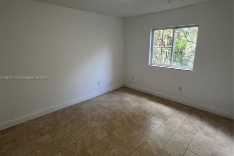 Apartment in Hialeah, Florida 2 bedrooms, 78.97 sq.m. № 2019327 - photo 9