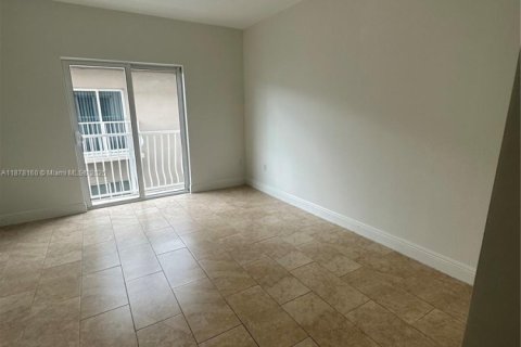 Apartment in Hialeah, Florida 2 bedrooms, 78.97 sq.m. № 2019327 - photo 14