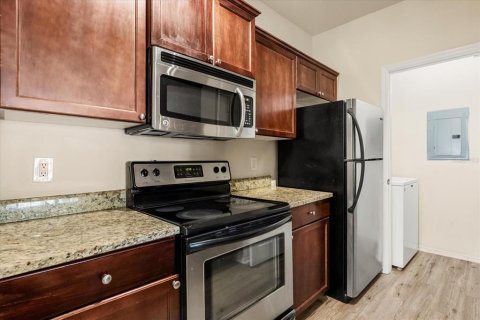 Condo in Lake Mary, Florida, 1 bedroom  № 1769007 - photo 18