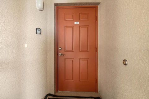 Снять в аренду кондоминиум в Брейдентон, Флорида 2 спальни, 120.4м2, № 1143915 - фото 3