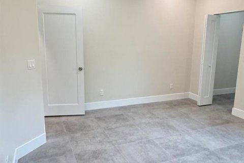 Casa en alquiler en St. Lucie, Florida, 4 dormitorios, 134.71 m2 № 2078185 - foto 11